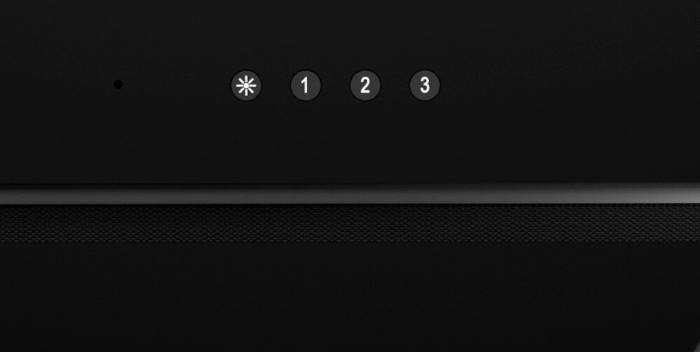 OKAP AKPO WK-11 FABIO 60 Widzimy fragment białego okapu z widocznym wąskim wlotem powietrza oraz czterema przyciskami sterowania. Dolna płyta zasłaniająca mechanizm delikatnie odstaje, tworząc dyskretną linię podziału turbina wysoka wydajność dotykowe sterowanie panel pilot