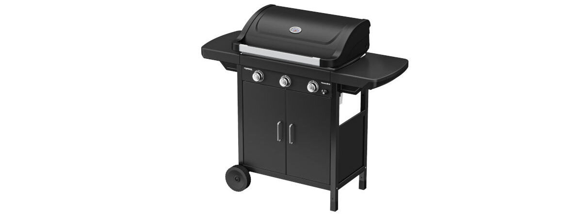 Grill gazowy CAMPINGAZ Plancha EX3, wózek, stalowe, koła, nawierzchnia, na białym tle grill frontem prawo skos