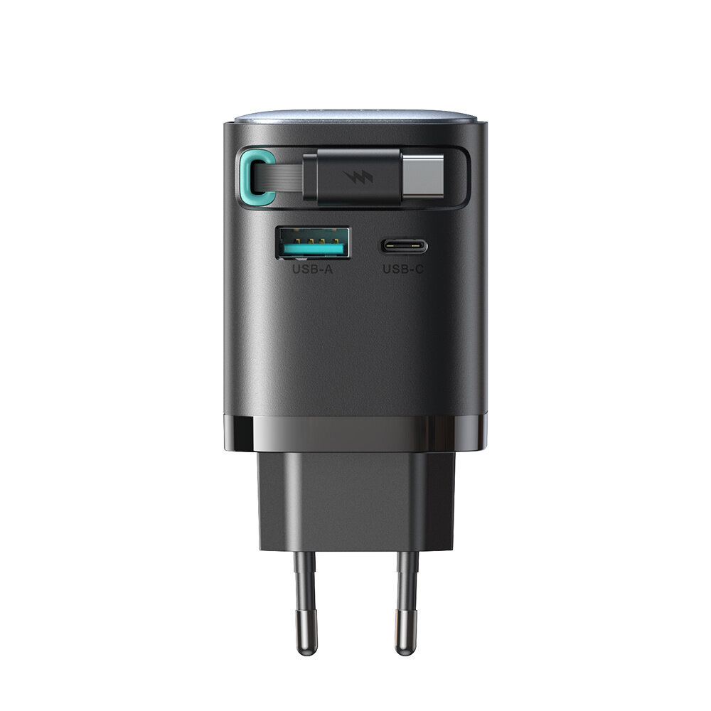 Czarna ładowarka sieciowa z dwoma portami: USB-A i USB-C oraz zwijanym kablem. Widoczne są wtyczki do gniazdka elektrycznego.