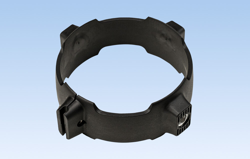 Pierścień mocujący do akcesoriów WAYDOO 4010000036 pierścień na jasnym tle łatwy i szybki montaż solidne wykonanie z tworzywa sztucznego pozwala skupić się na filmowaniu oraz eksploracji