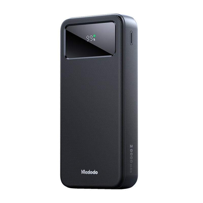 Czarny power bank z wyświetlaczem cyfrowym pokazującym 99% naładowania. Na obudowie widoczne jest logo \'Mcdodo\' oraz napis \'20000 mAh\'.