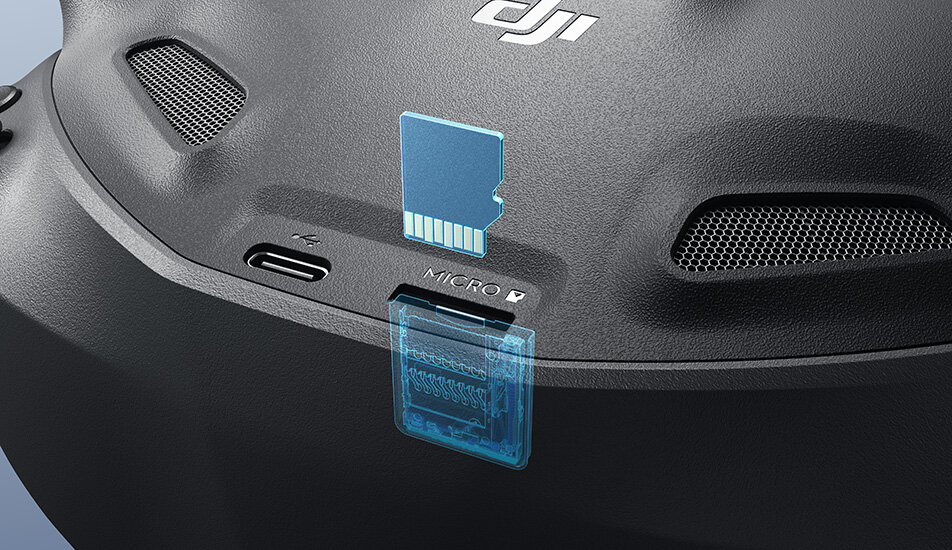 Przybliżenie na slot kart microSD DJI Goggles N3.