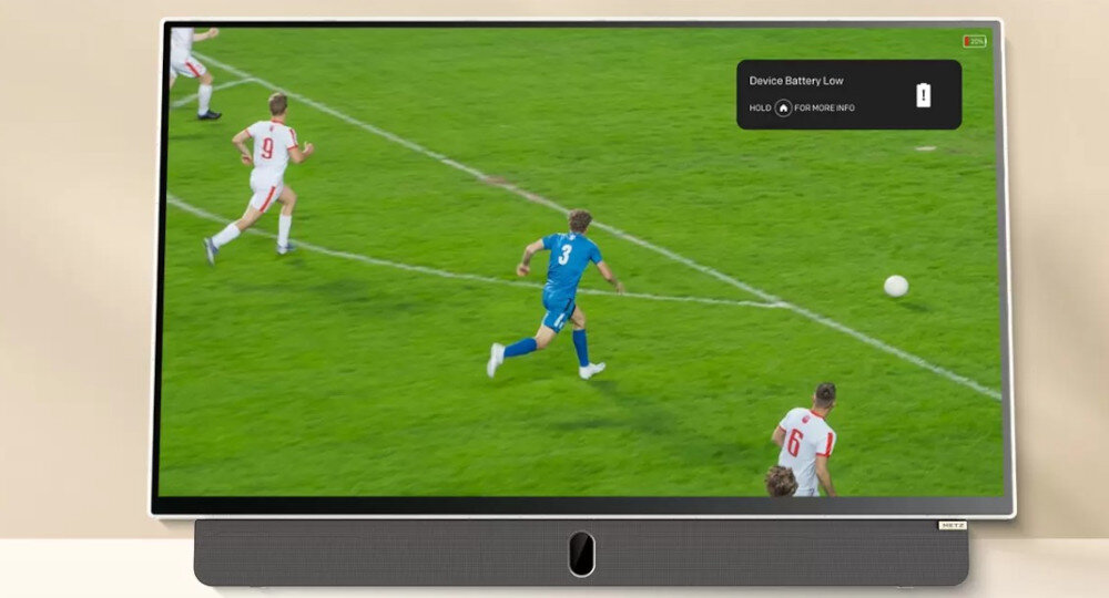 Telewizor METZ 24MPE7000Z zarządzanie energią powiadomienie wyłączenie akumulator, telewizor od frontu na beżowym tle