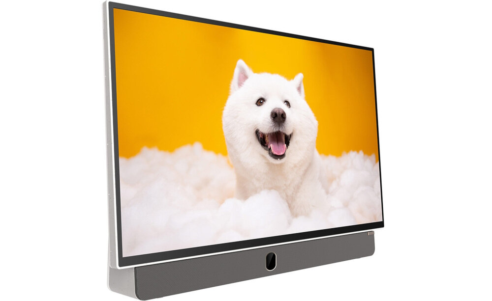 Telewizor METZ 24MPE7000Z poprawa jakości obrazu kontrast redukcja szumów Full HD, telewizor po skosie na białym tle