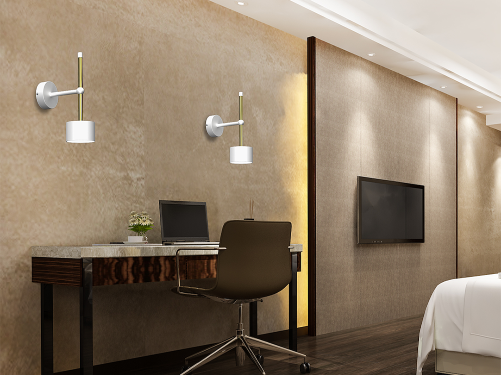 Kinkiet MILAGRO Arena MLP7753 Biało-złoty, kinkiet, dekoracja, ściana, design, kinkiet zamontowanyw pokoju hotelowym nad biurkiem