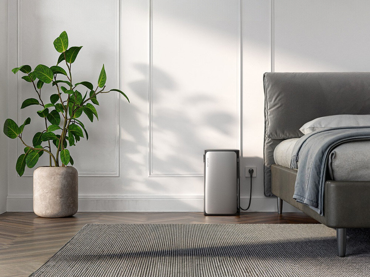 Magazyn energii ECOFLOW Stream AC Pro 800W, trwałość, bezpieczeństwo, ochrona, zima, Sprzęt EcoFlow ustawiony minimalistycznie na tle jasnej ściany, proporcje bryły, atrakcyjny design.