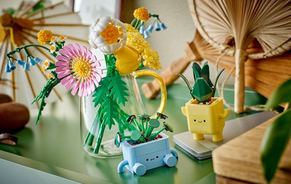 LEGO 10347 ICONS Botanicals Mały słoneczny bukiet kv lifestyle początek opisu sekcja nagłówkowa