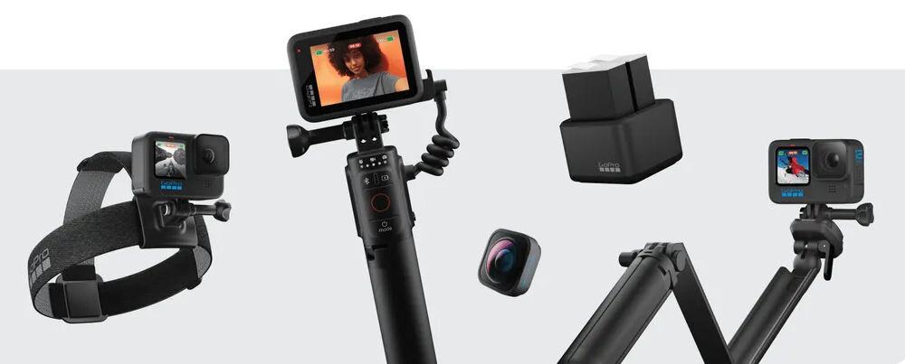 Kamera sportowa GOPRO Hero 13 akcesoria do kamery na szarym tle