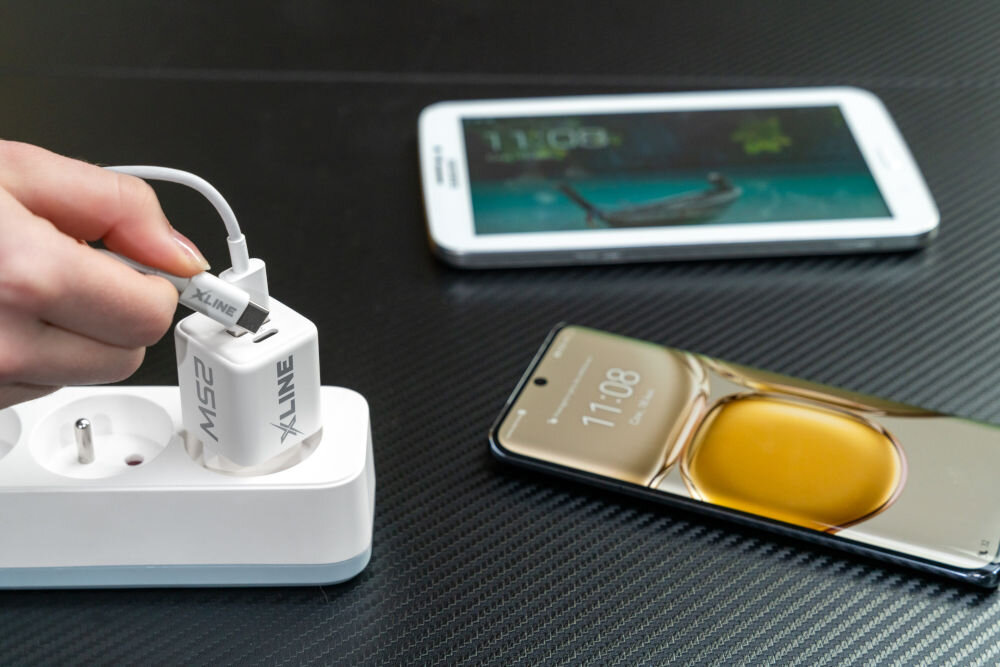 Ładowarka indukcyjna XLINE WCG252W Biały usb-c moc usb-a moc