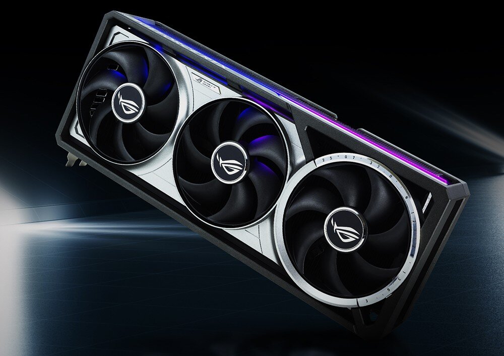 Komputer ASUS G700TF-09285K239W Karta graficzna z trzema dużymi wentylatorami, logo ROG na każdym z nich i podświetleniem RGB w górnej części, karta graficzna, wydajność, wentylatory