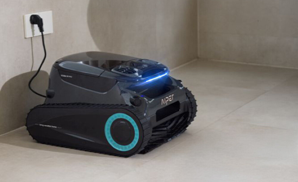 Robot do czyszczenia basenów AIPER Scuba S1 Pro robot podłączony do zasilania wtyczka przy ścianie zasilany akumulatorem litowo-jonowym do 180 minut pracy na jednym ładowaniu funkcja szybkiego ładowania około 4 godzin dla dużych basenów o powierzchni do 200 m² maksymalna głębokość do 3 metrów