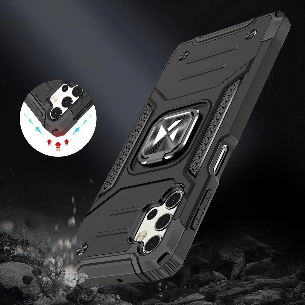 Czarne, pancerne etui na telefon z metalicznym uchwytem magnetycznym na środku. W tle widoczne są kamienie, a w lewym górnym rogu znajduje się grafika przedstawiająca ochronę aparatu telefonu.