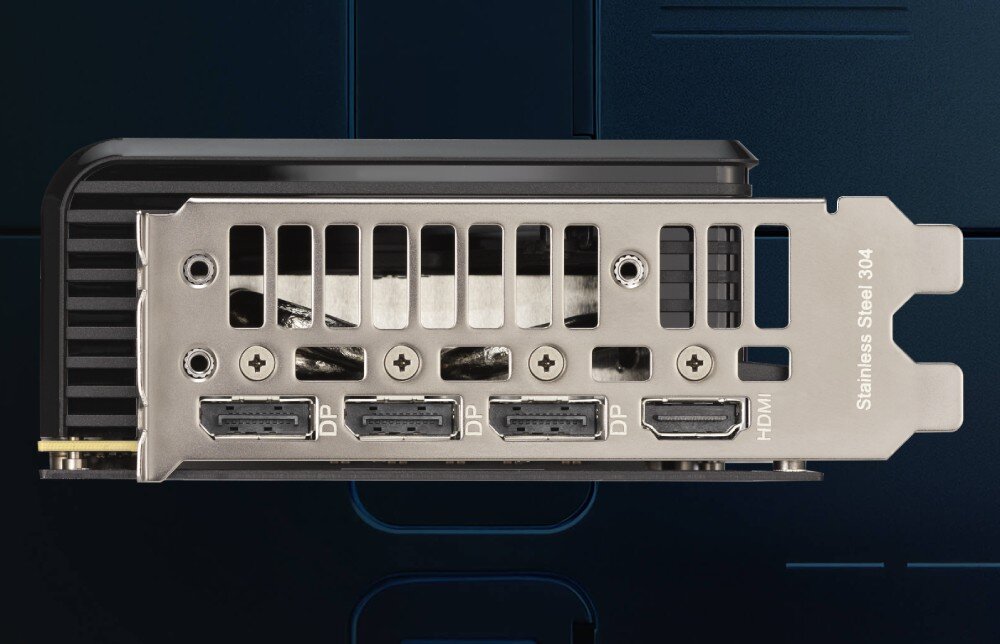 Karta graficzna ASUS GeForce RTX 5060 Ti Prime OC 16GB DLSS 4 Tylny panel karty graficznej z czterema portami wideo, trzema DisplayPort i jednym HDMI, zamocowany w metalowym wsporniku ze stali nierdzewnej, porty, wyjścia
