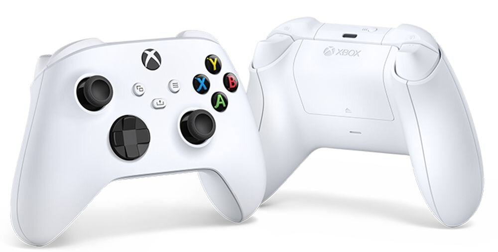 Dwa białe kontrolery do gier z widocznymi przyciskami i logo Xbox. Na jednym z kontrolerów widoczny jest napis \'XBOX\'.
