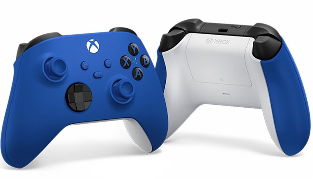 Kontroler MICROSOFT Xbox dwoma bateriami AA do 40 godzin - kontroler na białym tle