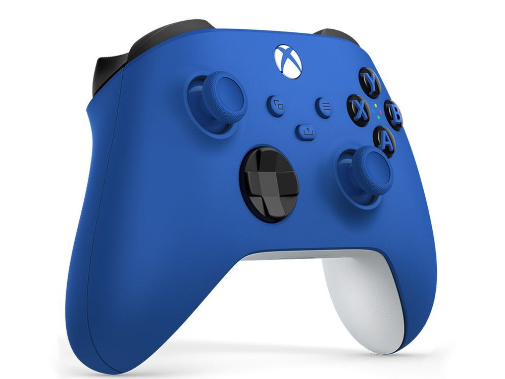 Kontroler MICROSOFT Xbox Programowalne przyciski aplikacji Akcesoria Xbox zmianę przypisanych funkcji - kontroler na białym tle pod kątem