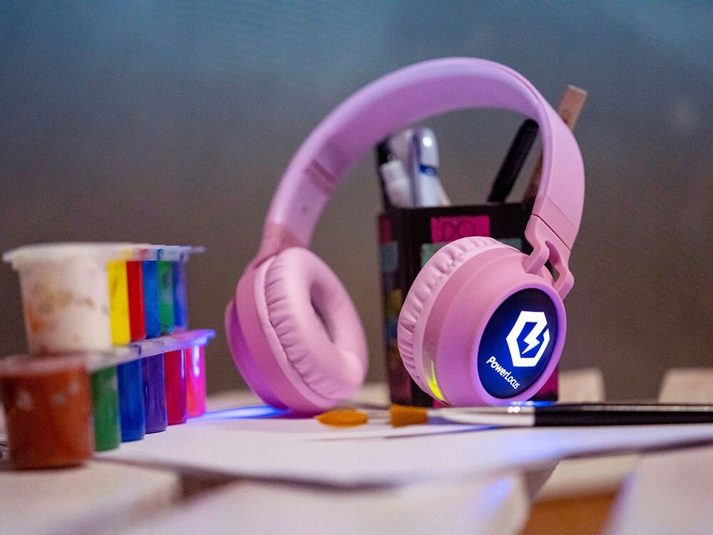 Słuchawki nauszne POWERLOCUS Buddy Kids Bluetooth 5.3 impedancja 32 Ohm microSD 32GB, słuchawki oparte o kubek