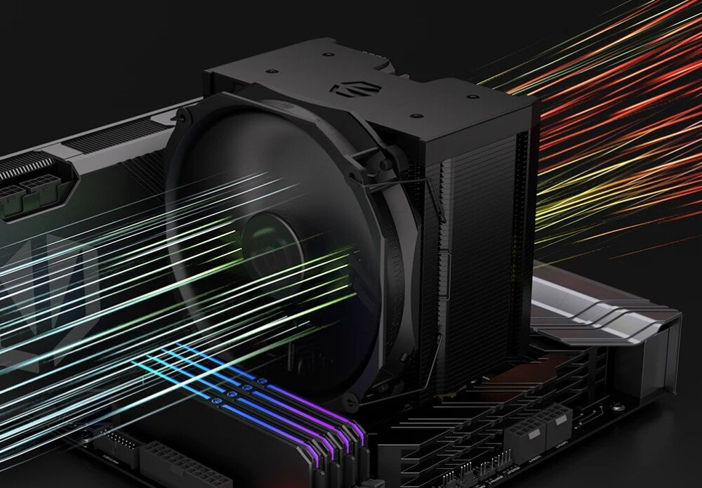 Komputer MAD DOG ENDORFY500AIR-A18WB32WH zbliżenie na chłodzenie zamontowane w komputerze z włączonym podświetleniem wentylatora temperatura radiator