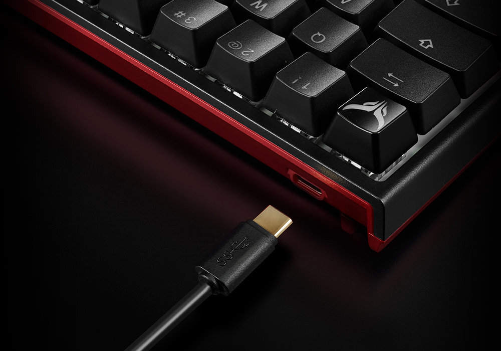 Klawiatura POWERCOLOR x Ducky One 2 SF Kailh Box White gaming wizualizacja artyzm sztuka nakładki wyposażenie