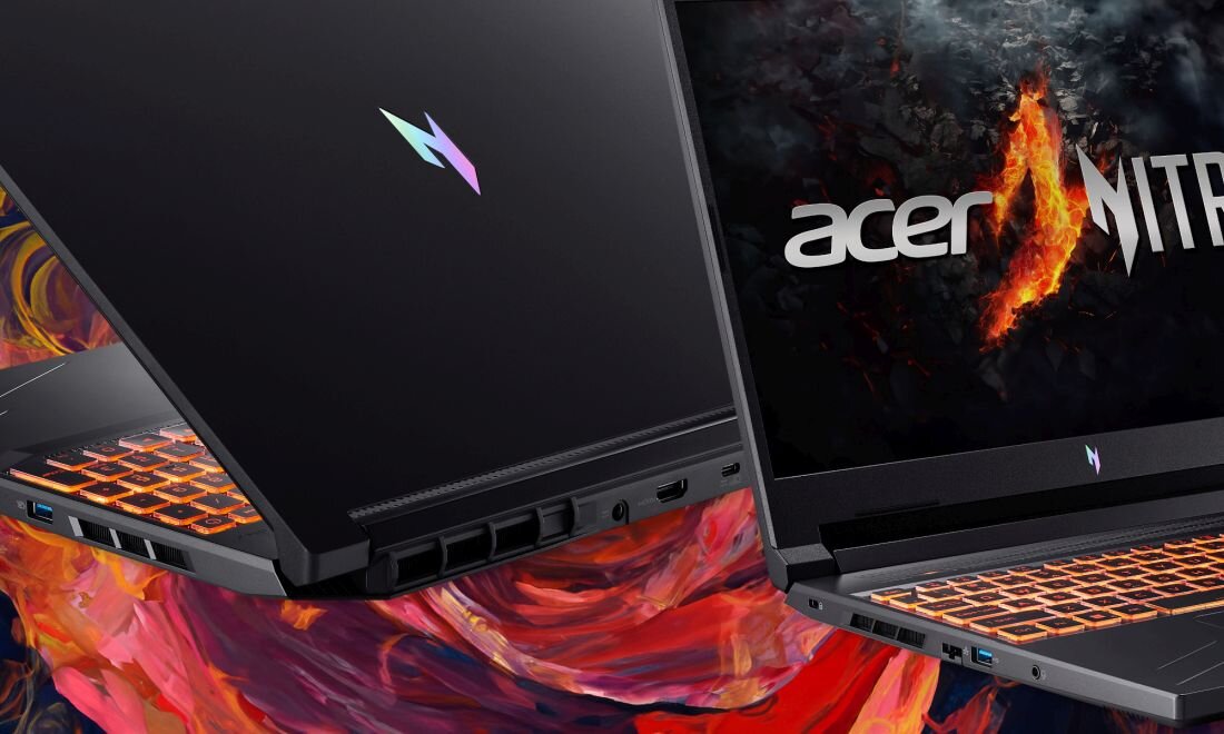 Laptop ACER Nitro V 16 - Zbliżenie na porty laptopa gamingowego ACER Nitro V 16 ukazujące jego funkcjonalność. HDMI 2.1 (z HDCP) USB-A 3.2 Gen. 1 USB Type-C 