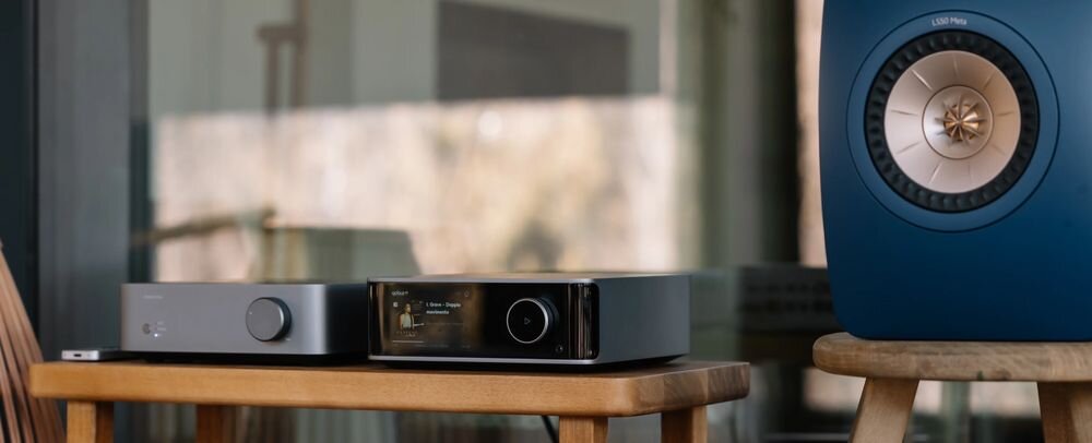 Wzmacniacz zintegrowany WIIM Vibelink miedziana rura radiator chłodzenie PID, wzmacniacz stojący na stoliku w pomieszczeniu