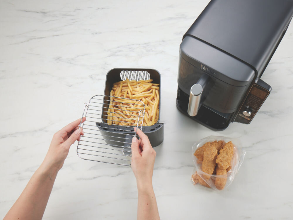 Frytkownica beztłuszczowa NINJA SL400EU Air Fryer z podwójnym koszem powłoka nieprzywierająca gotowanie czyszczenie nie przywierają bezpieczne do mycia w zmywarce łatwe utrzymanie w czystości wygoda oszczędność czasu