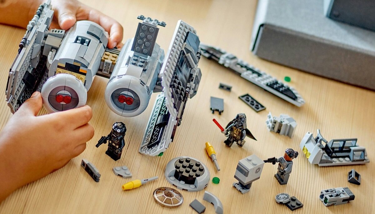 LEGO Star Wars Bombowiec TIE 75347 kreatywność zabawa rozwój klocki figurki minifigurki jakość tradycja konstrukcja nauka wyobraźnia role jakość bezpieczeństwo wyobraźnia budowanie pasja hobby