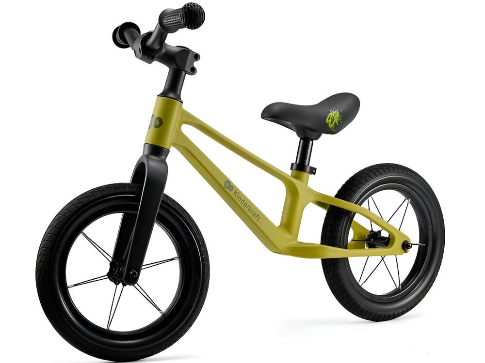 Rowerek biegowy KINDERKRAFT Eter Limonkowy rower w kolorze limonkowym stoi pod kątem czarne siedzisko czarne koła białe tło kompaktowe wymiary (85 cm długości, 42 cm szerokości i 57 cm wysokości) bez trudu zmieści się w bagażniku samochodu w wózku spacerowym lekka konstrukcja na spacer do parku w podróż frajda w każdym miejscu regulowana wysokość siodełka sportowy profil ramy wszechstronny środek transportu