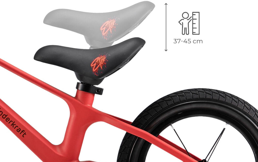 Rowerek biegowy KINDERKRAFT Eter Czerwony białe tło czerwony rower regulacja siedzenia od 37 do 45 cm rośnie razem z dzieckiem z trwałej łatwej do czyszczenia ekoskóry elegancki wygląd komfort użytkowania ergonomicznie zaprojektowana konstrukcja prawidłowa postawa przez wiele sezonów