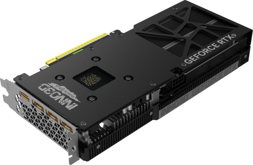 Karta graficzna INNO3D GeForce RTX 5060 Twin X2 OC 8GB Tylny widok karty graficznej z czarnym backplate’em, otworami wentylacyjnymi i logo producenta. Widoczne są także złącza DisplayPort i HDMI, metalowy backplate, wzmocnienie