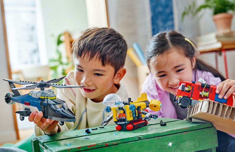 LEGO 60462 City Zestaw z helikopterem, wozem strażackim i łodzią podwodną cechy wspólna zabawa pojazdami   