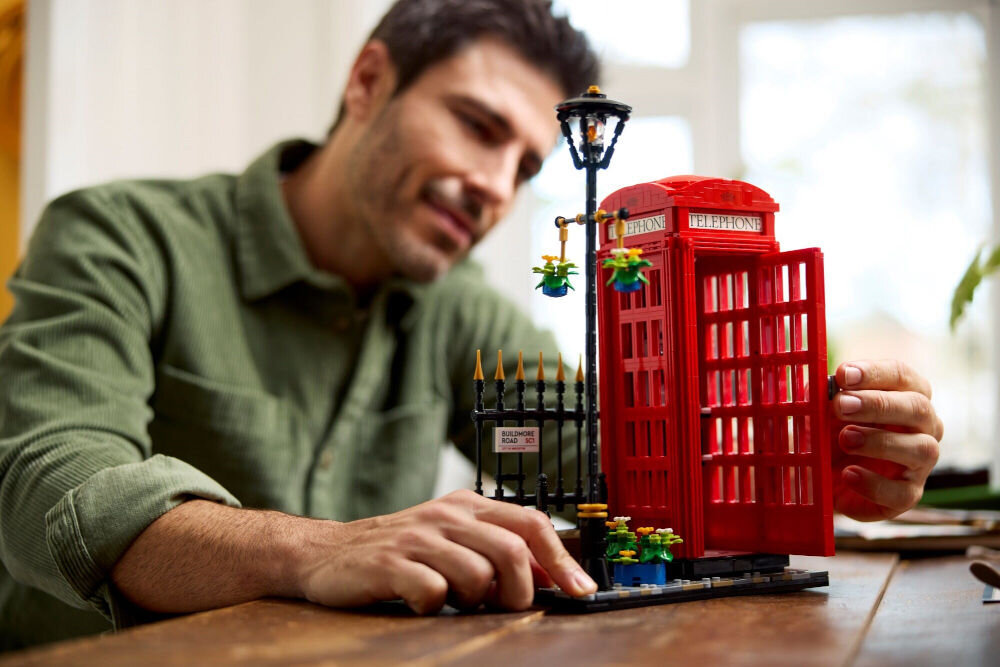 LEGO 21347 IDEAS Czerwona londyńska budka telefoniczna