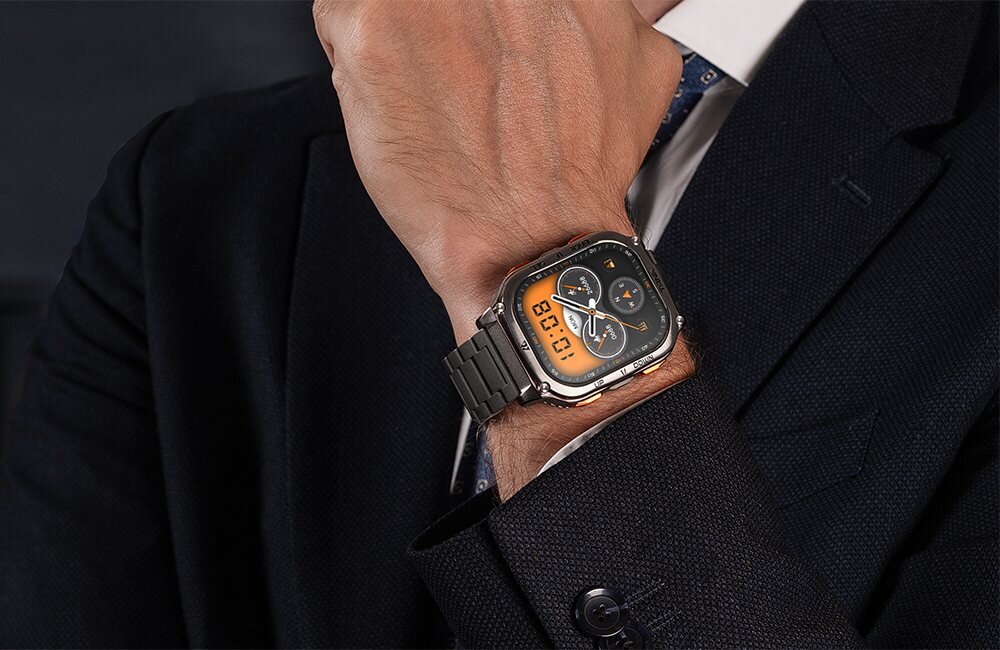 Smartwatch KOSPET Tank M3 Ultra Special Edition zbliżenie na ekran