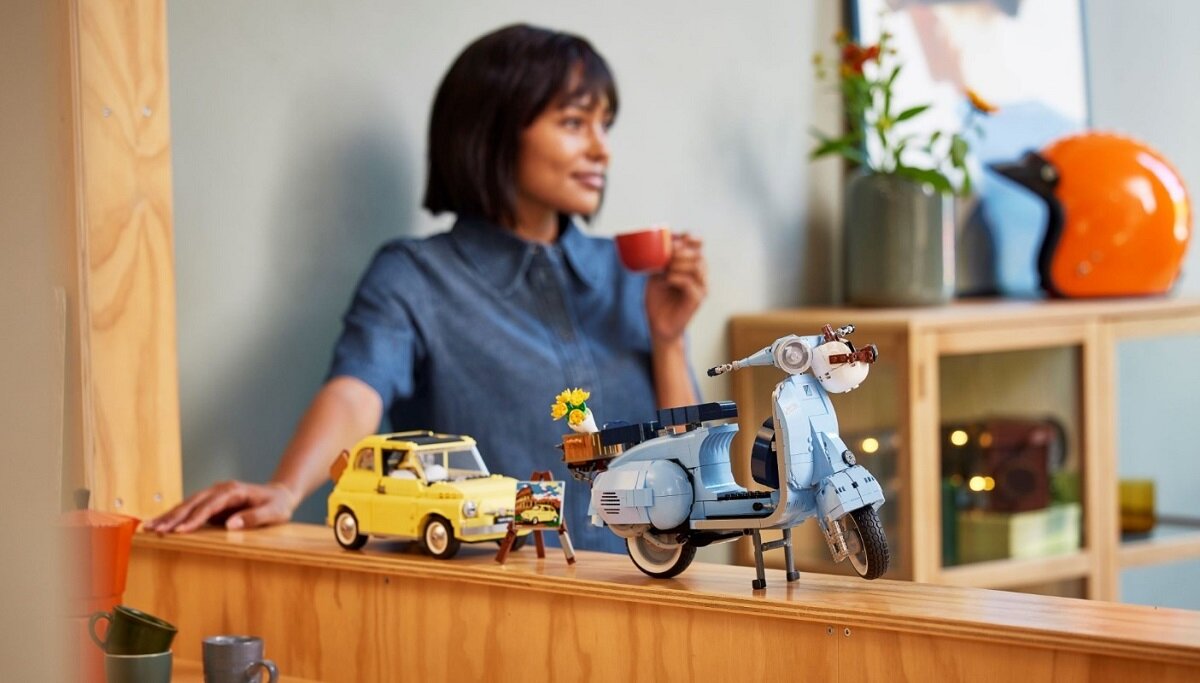 LEGO Creator Vespa 125 10298 kreatywność zabawa rozwój klocki figurki minifigurki jakość tradycja konstrukcja nauka wyobraźnia role jakość bezpieczeństwo wyobraźnia budowanie pasja hobby