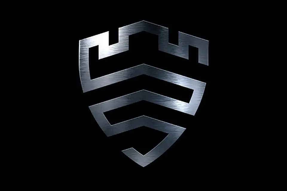 Na czarnym tle srebrna tarcza Samsung Knox na obrazku.