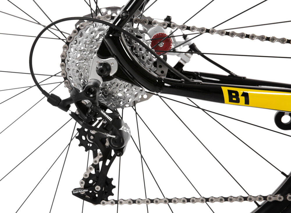 Rower gravel ROMET Boreas 1 U21 28 cali Czarno-żółty 2025 zbliżenie na tylną przerzutkę 10 przełożeń przerzutki marki SRAM typu Apex duża wytrzymałość sprawne działanie zmiana biegów jest płynna i bezproblemowa