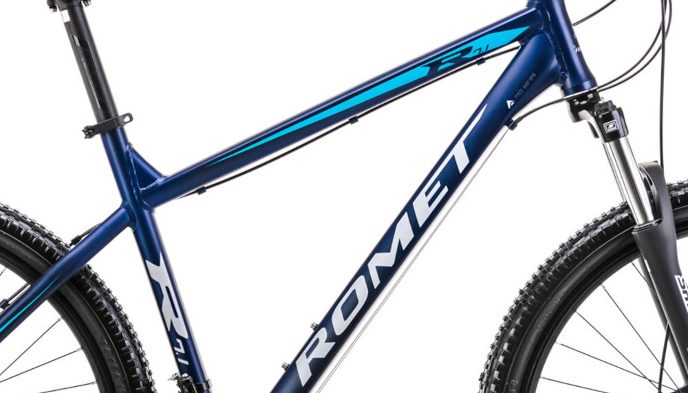 Rower górski MTB ROMET Rambler R7.1 V2 U19 27.5 cala Granatowy zbliżenie na ramę 19-calowa aluminiowa ramę rower zwinny lekki łatwo go podnieść odporność na korozję wybór rozmiaru ramy Twój wzrost mierzony w zrelaksowanej pozycji typ roweru dla osób o wzroście od 168 do 180 cm