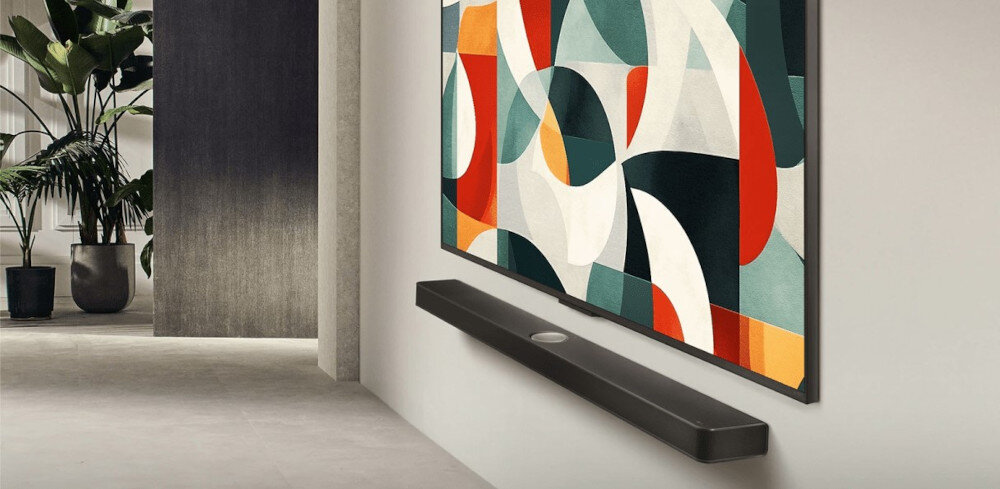 Telewizor LG 75QNED93A6A smukła elegancka konstrukcja design, telewizor wraz soundbarem wiszący na ścianie