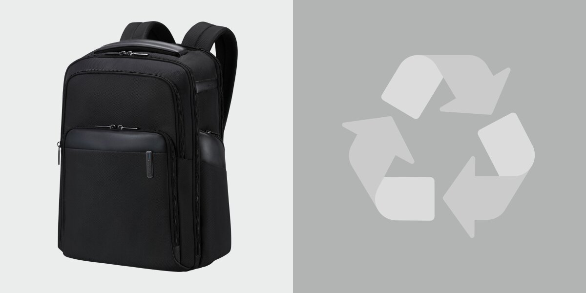 SAMSONITE Evosight wykonano w 100% z przetworzonego plastiku PET - plecak od przodu i logo recyklingu