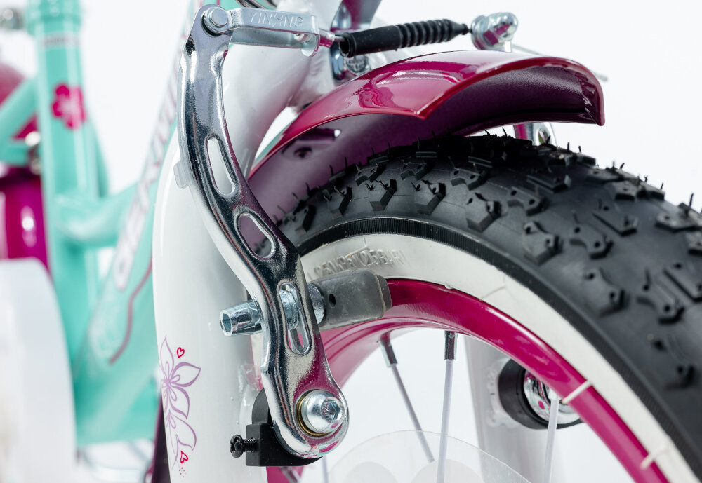 Rower dziecięcy GERMINA BMX 16 cali dla dziewczynki Błękitny zbliżenie na przedni hamulec zdjęcie na białym tle podstawa bezpieczeństwa przedni hamulec V-Brake tylny hamulec nożny Torpedo lekkie duża siła hamowania reflektory odblaskowe na szprychach dobra widoczność na drodze bezpieczeństwo