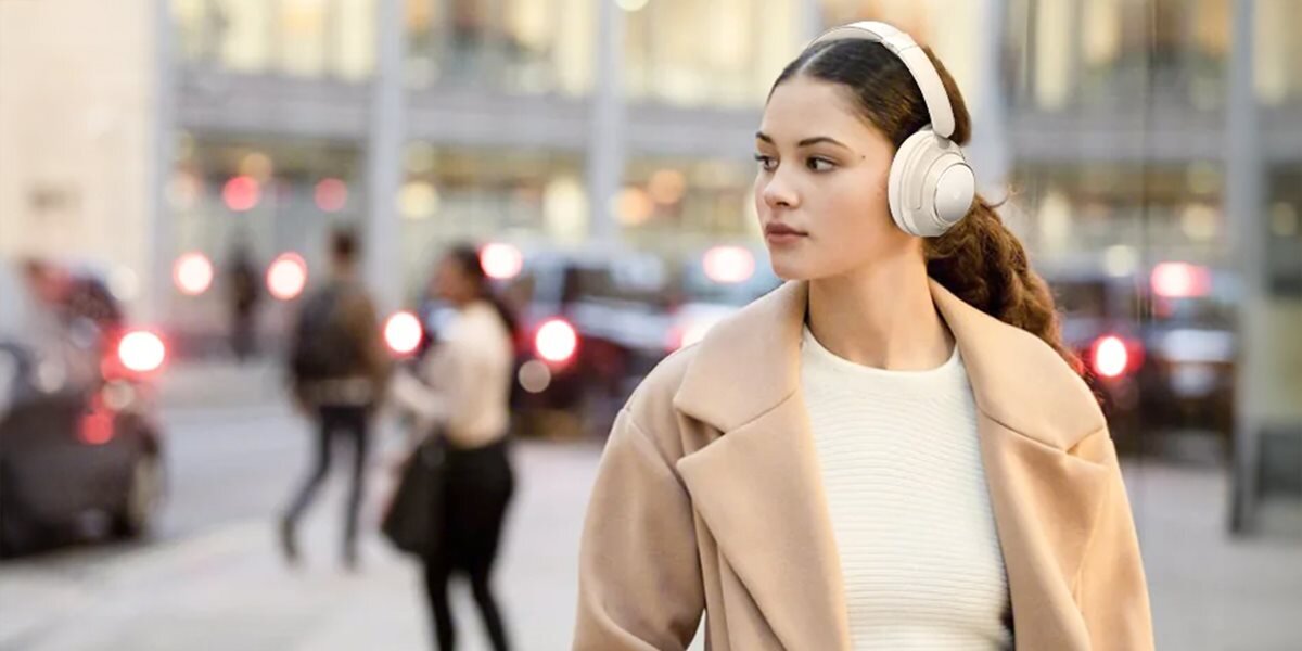 WEOFLY Tour baterią 800 mAh do 80 godzin muzyki do 50 godzin ANC szybkiego ładowania 10 minut 5 godzin odtwarzania - słuchawki na uszach kobiety