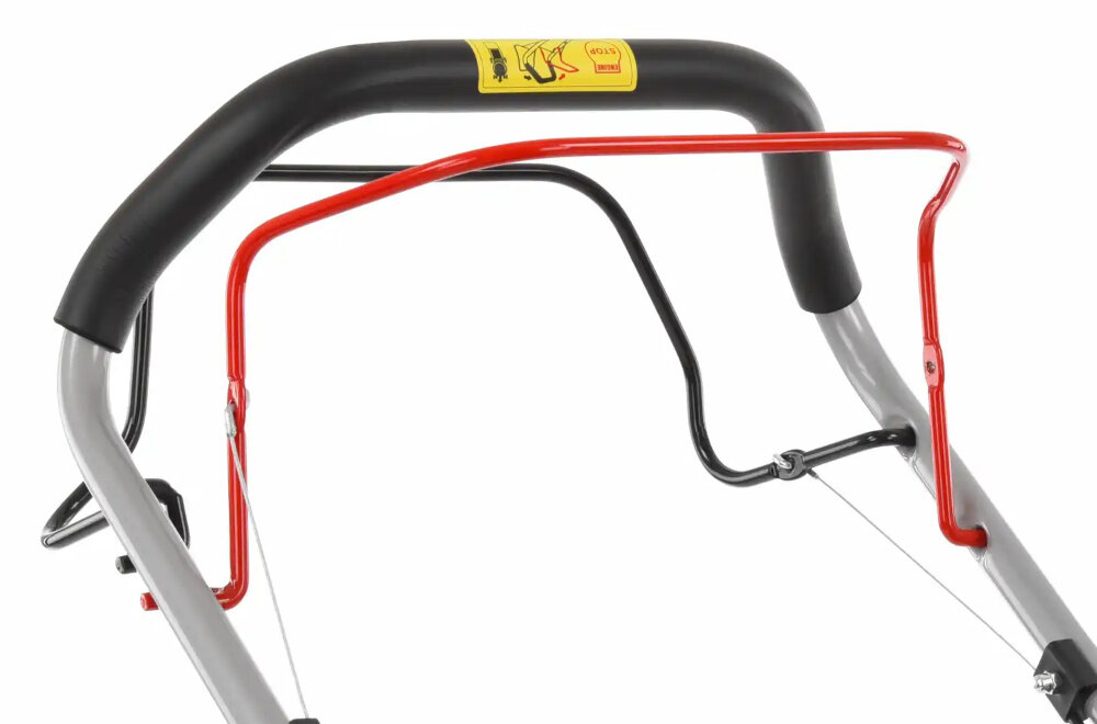 Kosiarka spalinowa HECHT 547SXW zbliżenie na uchwyt komfortowy uchwyt miękkie wykończenie pewny chwyt chroni dłonie przed odciskami i otarciami uchwyt można złożyć