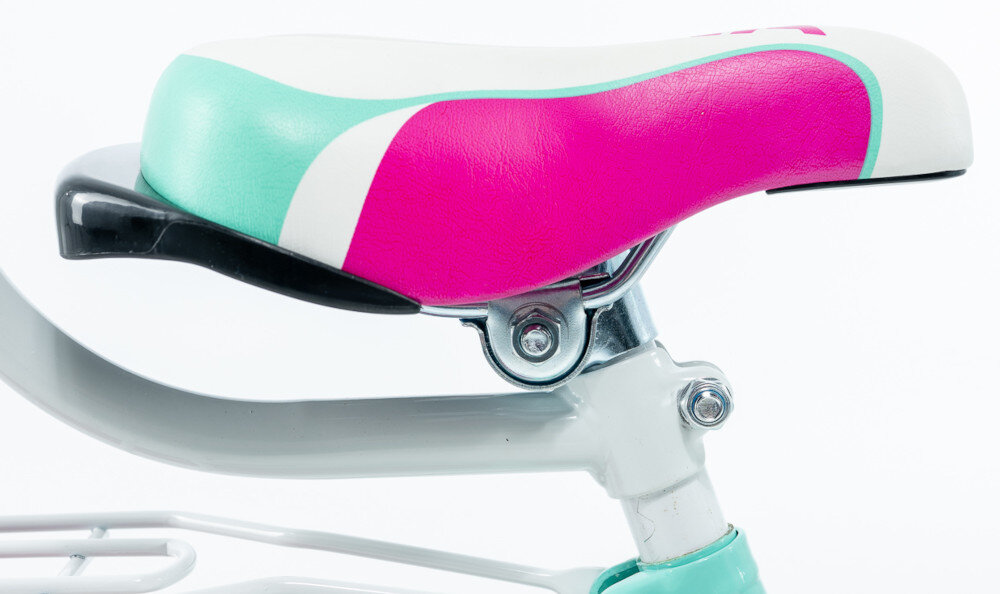 Rower dziecięcy GERMINA BMX 16 cali dla dziewczynki Miętowy siodełko na białym tle piankowe siodełko miękkie i stabilne podparcie elastyczna struktura pianki dopasowuje się do sylwetki odporna na uszkodzenia powłoka zewnętrzna