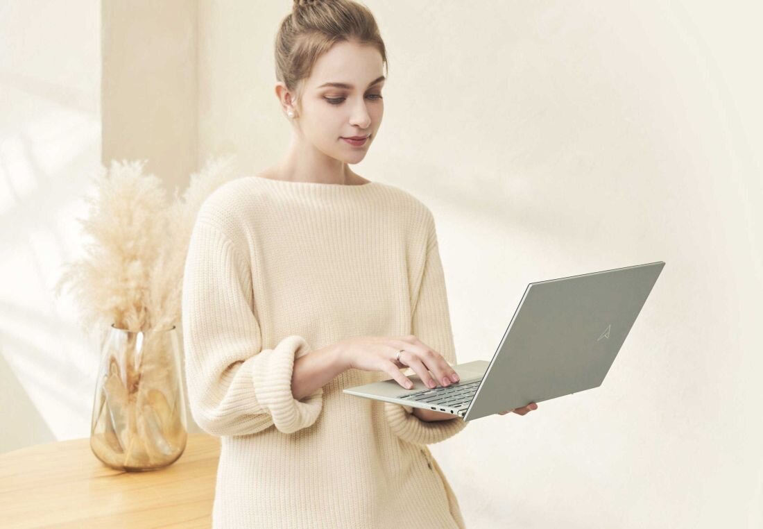 Laptop ASUS ZenBook UM5302TA - ASUS USB-C Easy Charge Power Delivery