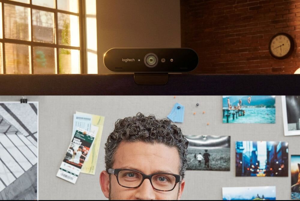 LOGITECH Brio - Zbliżenie na kamerę zamontowaną na górnej krawędzi monitora