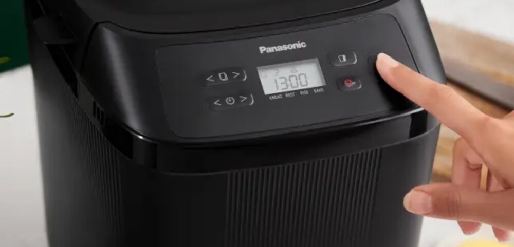 Wypiekacz do chleba PANASONIC SD-PN100KXE (30.7 x 25.5 x 29) Opcje bezglutenowe 4 programy ezpieczne przygotowanie chleb ciasto makaron pizza smaczny i świeży efekt