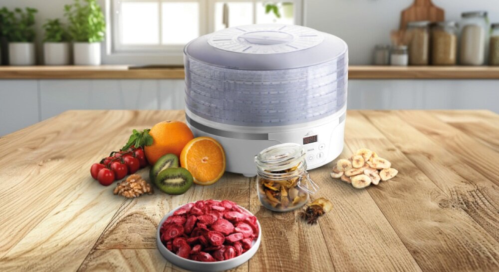 Suszarka do owoców ETA Secca 730190000 w użyciu, naturalna konserwacja, domowe suszenie