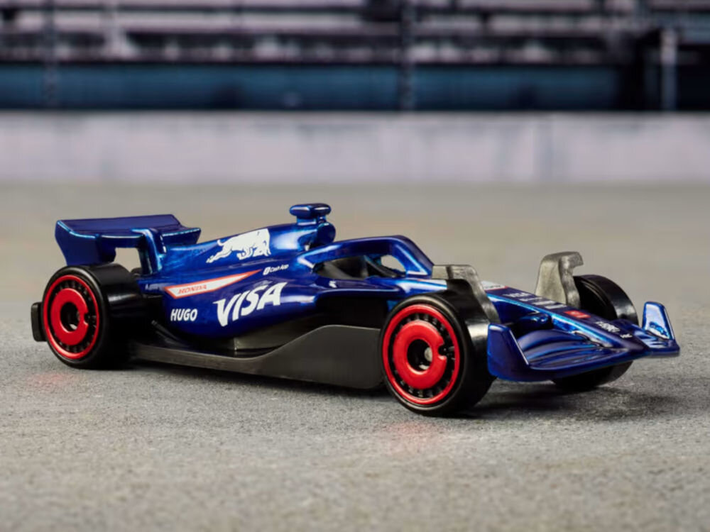 Samochód Hot Wheels Formuła 1 Race Team JGF58 (5 szt.) zestaw samochodzików prezent dla dzieci kolekcjonerów pasja motoryzacyjna - samochód w niebieskiej kolorystyce