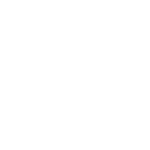 Czarny soundbar z prostym, nowoczesnym designem, umieszczony na białym tle. Obok znajduje się subwoofer o podobnym kolorze i stylu.