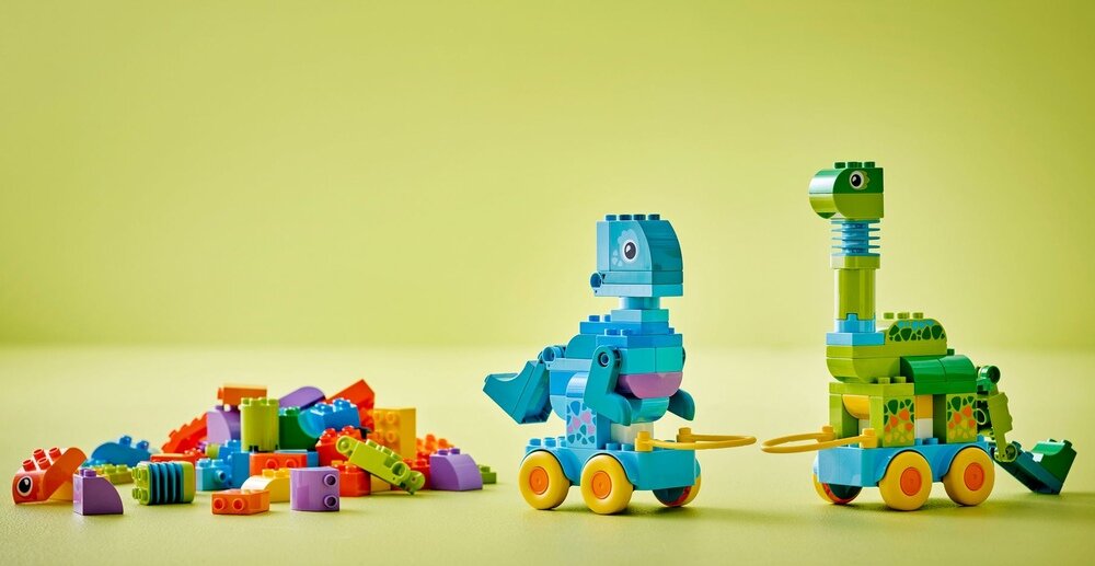 LEGO 10451 DUPLO 3 w 1 Dinozaury na kółkach kv lifestyle początek opisu sekcja nagłówkowa